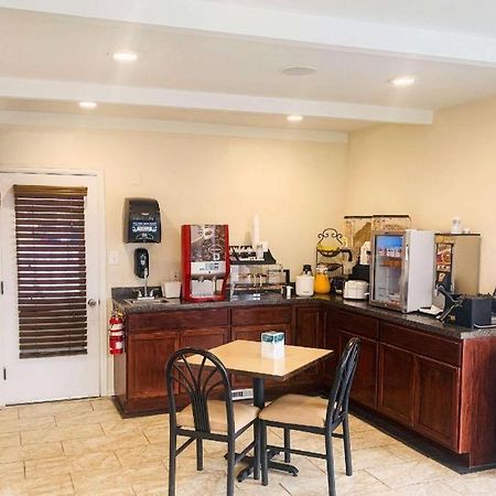 Rodeway Inn & Suites Sheridan Bagian luar foto