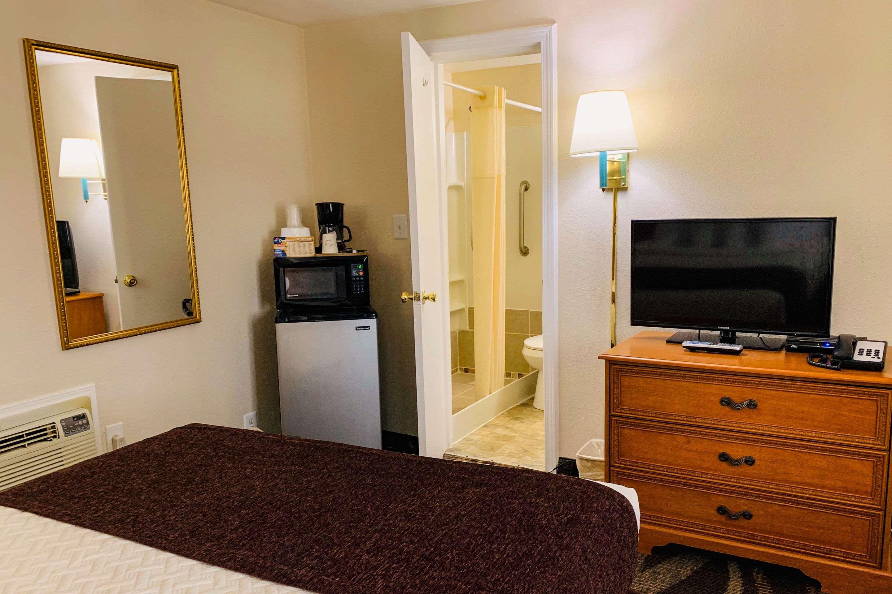 Rodeway Inn & Suites Sheridan Bagian luar foto