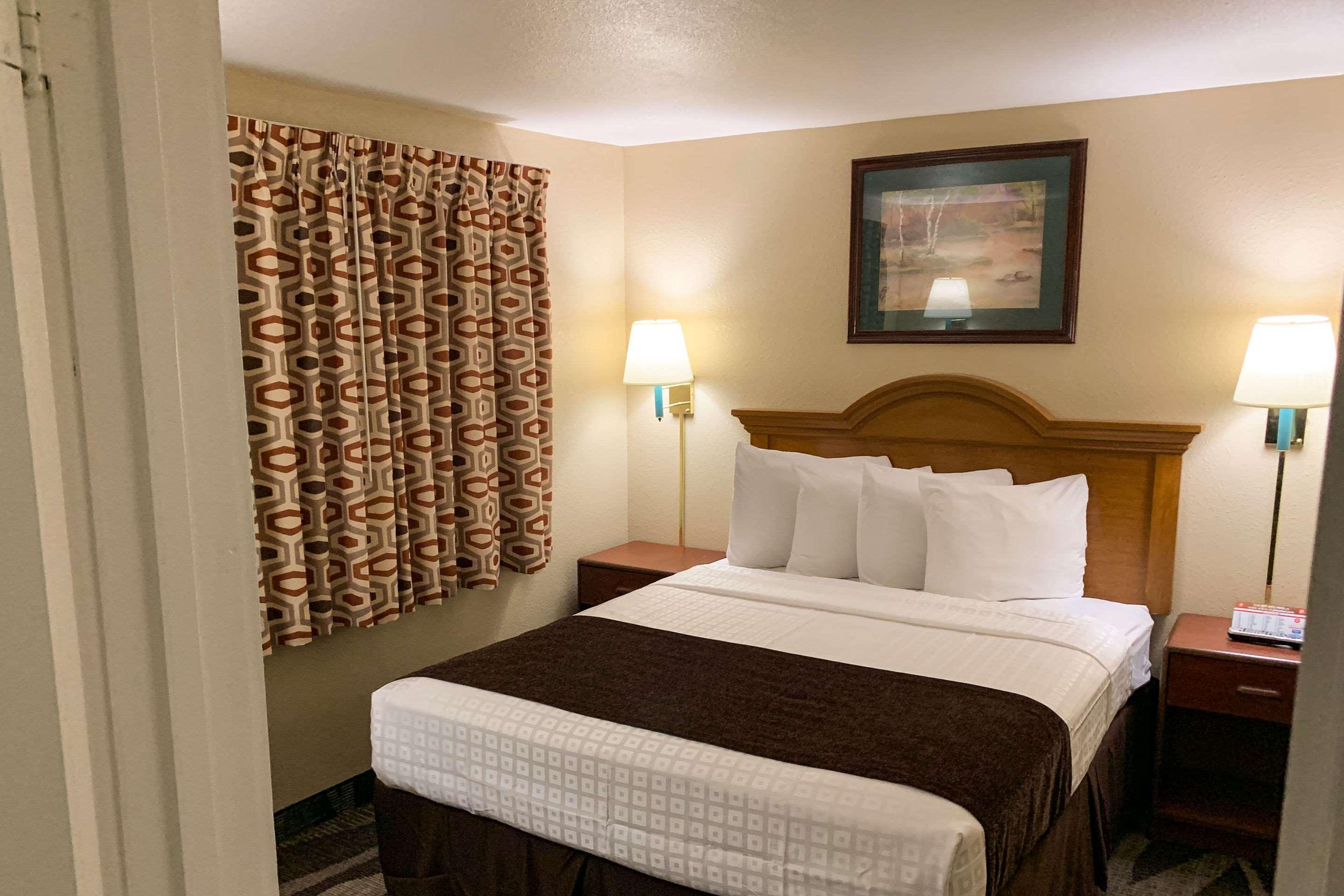 Rodeway Inn & Suites Sheridan Bagian luar foto