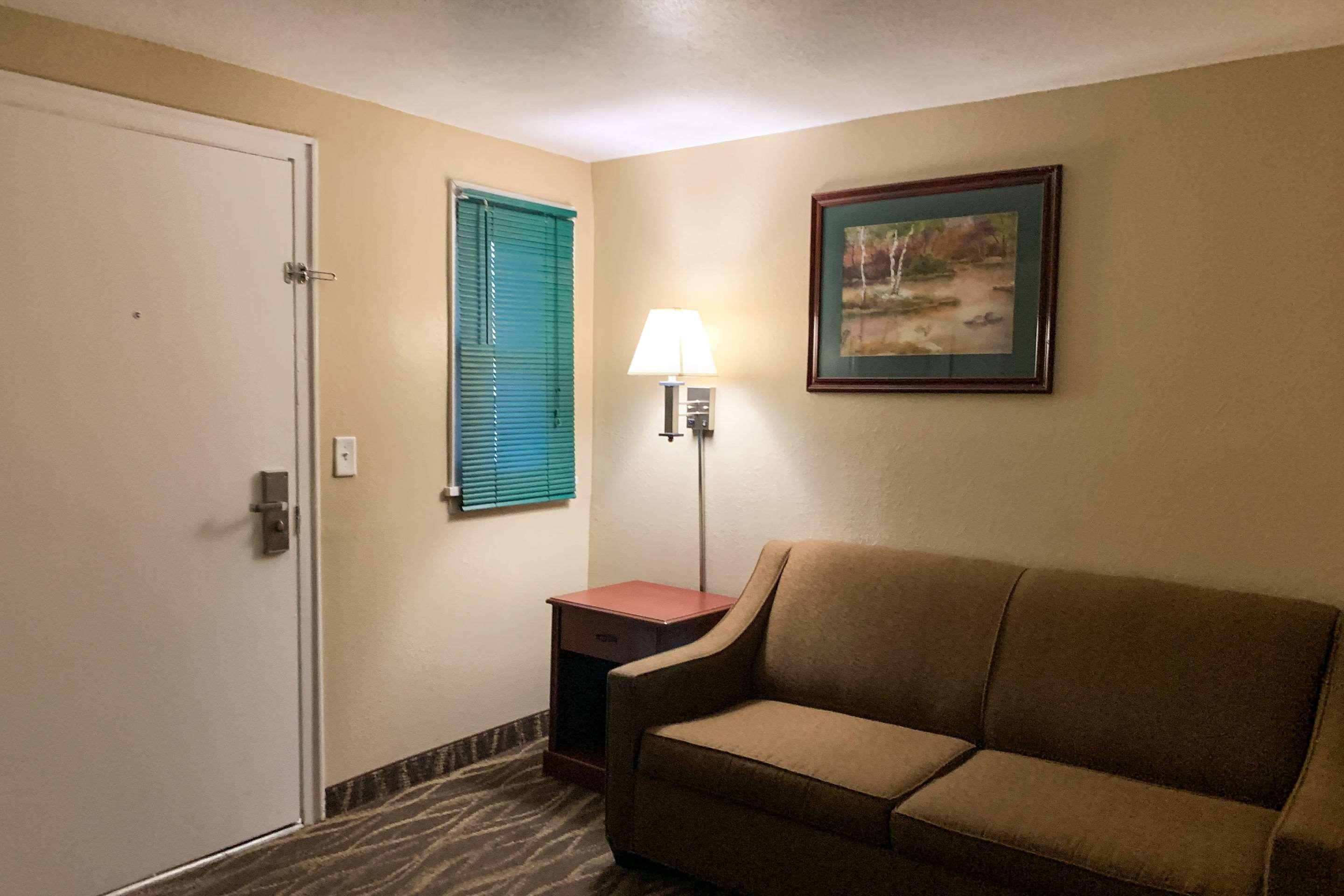 Rodeway Inn & Suites Sheridan Bagian luar foto