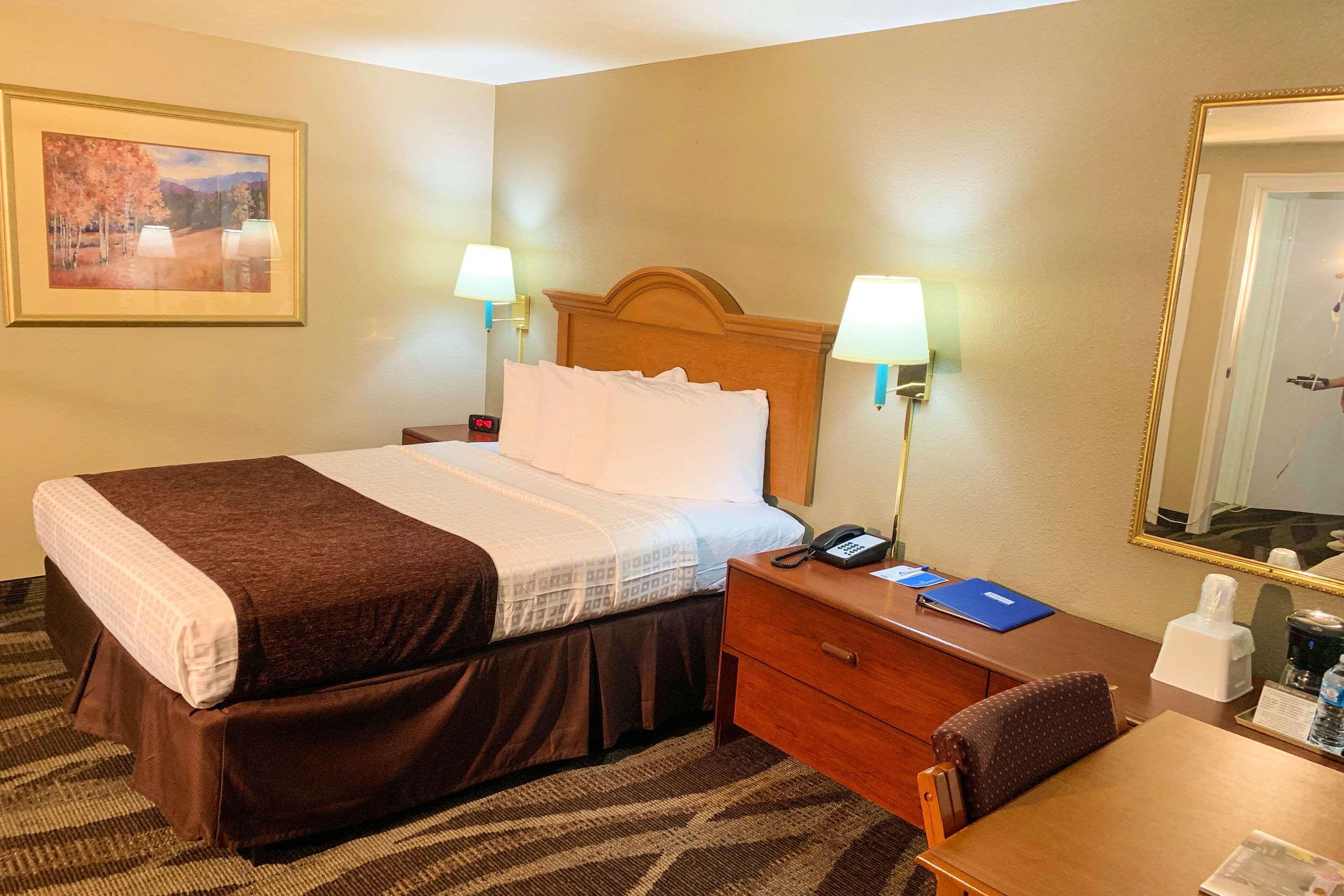 Rodeway Inn & Suites Sheridan Bagian luar foto