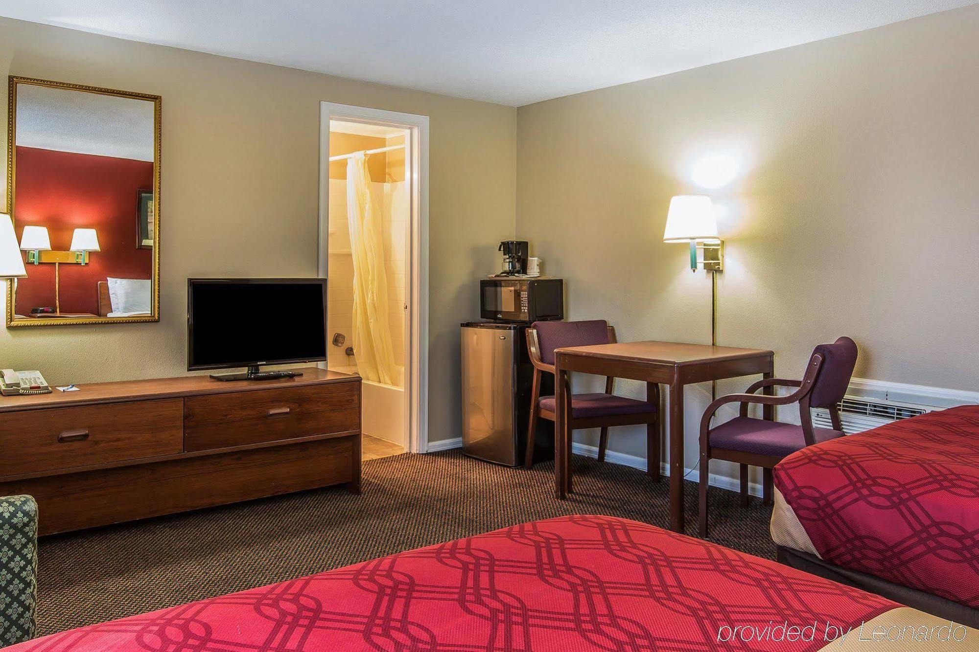 Rodeway Inn & Suites Sheridan Bagian luar foto