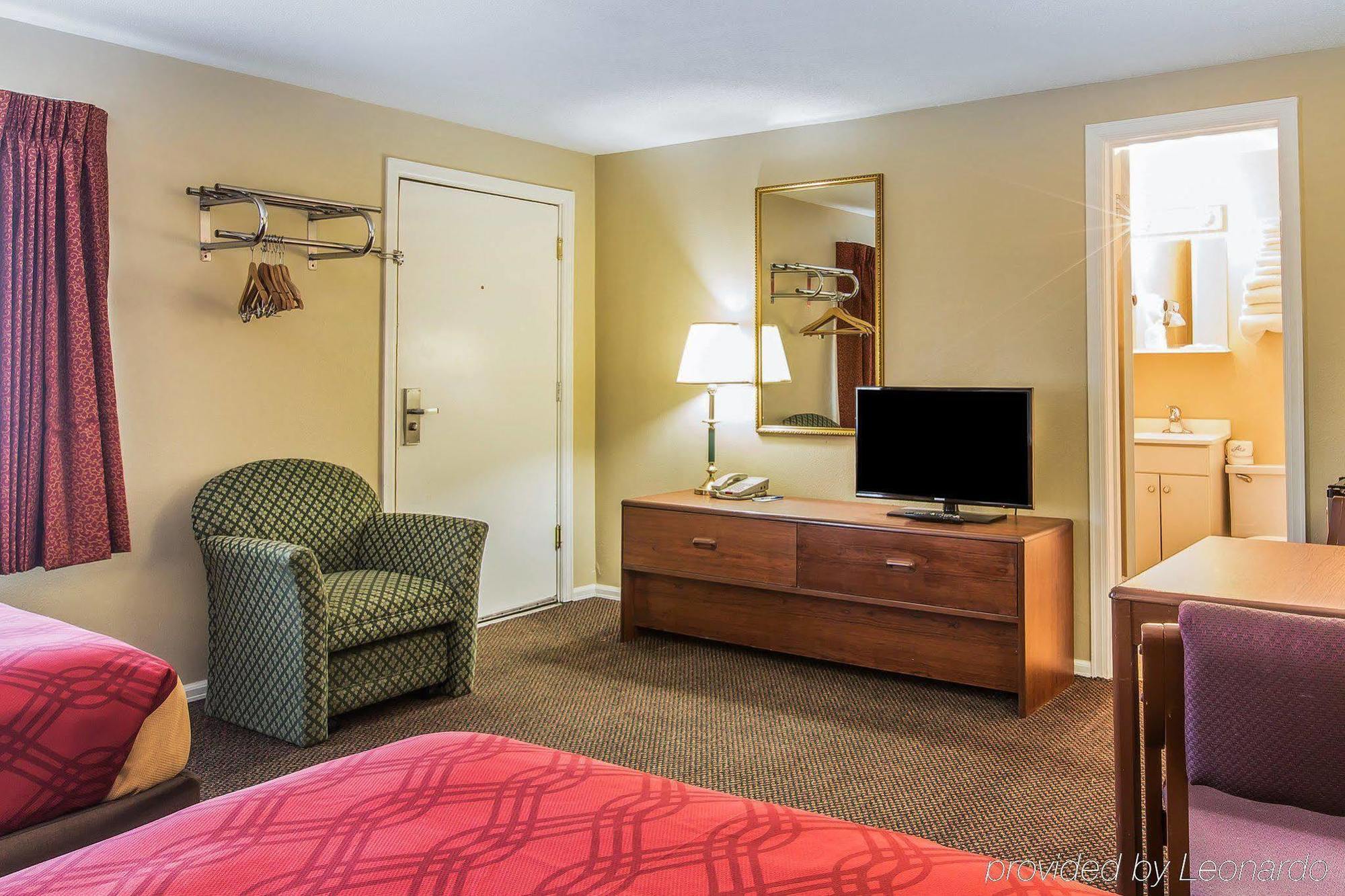Rodeway Inn & Suites Sheridan Bagian luar foto